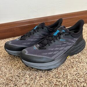 Hoka One One Speedgoat 5 Gore-Tex Spike Low Sz 10.5 D Black Running Hiking New